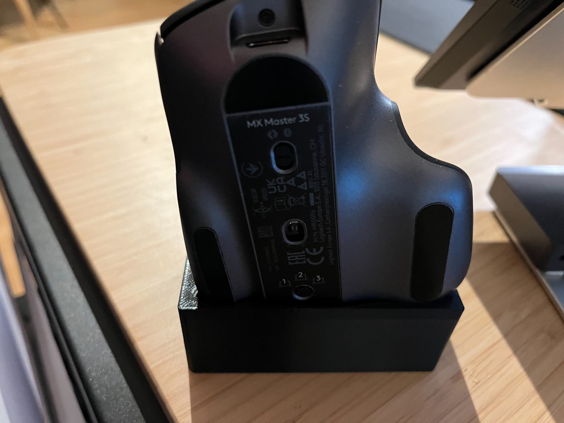Logitech MX Master 3s Stand