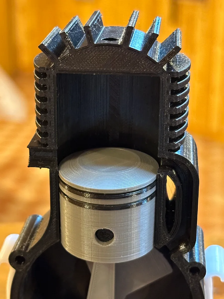 2 stroke internal combustion engine