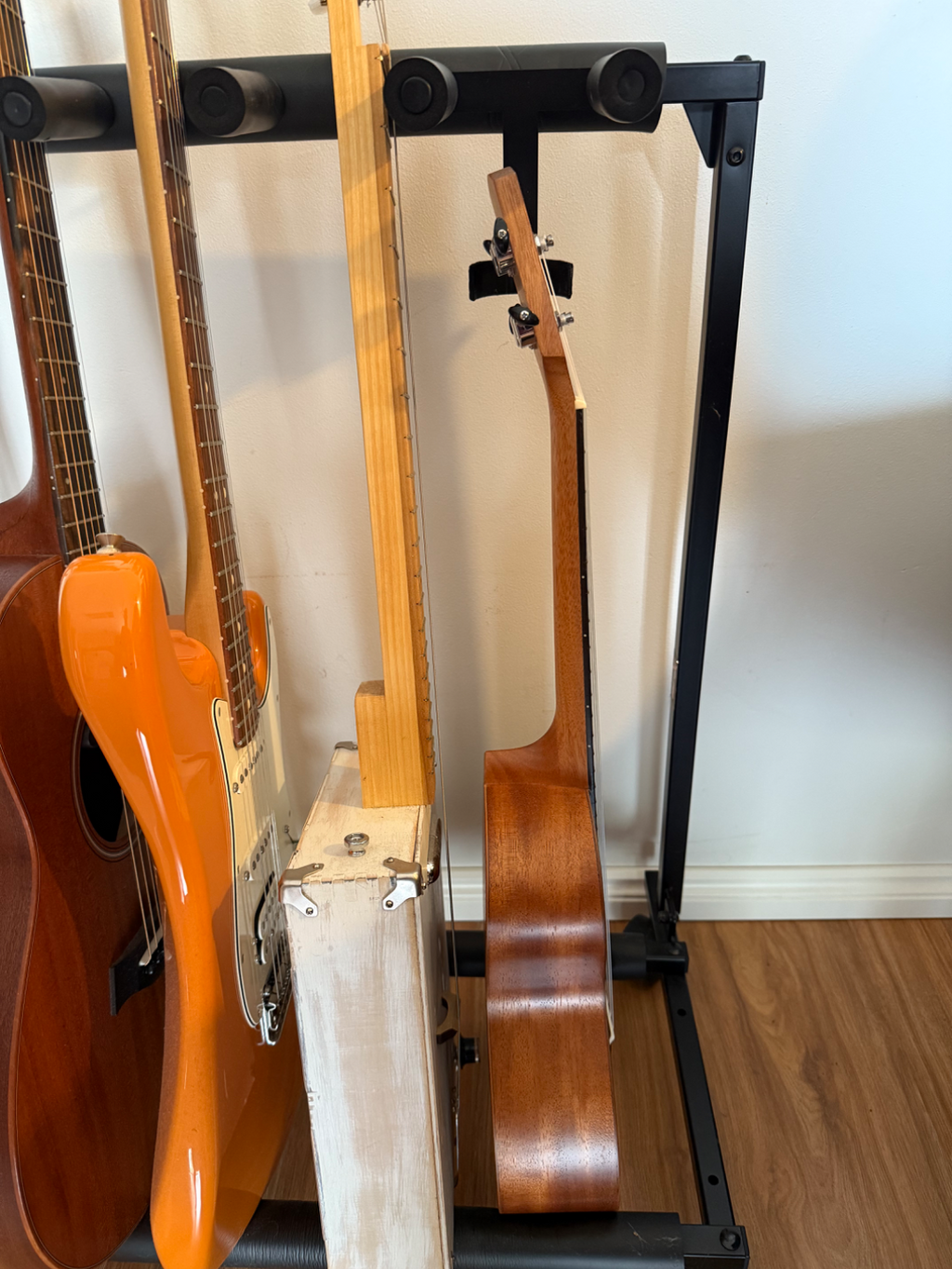 Guitar Stand Short neck guitar or uke adapter