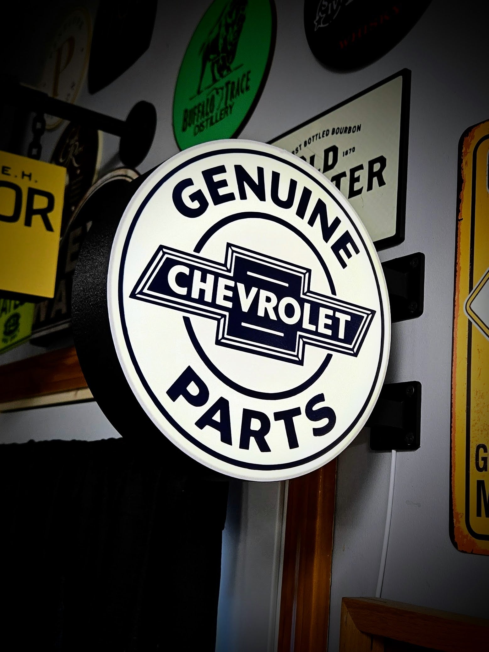 CHEVROLET - 2-Sided Gas Station Lightbox Sign
