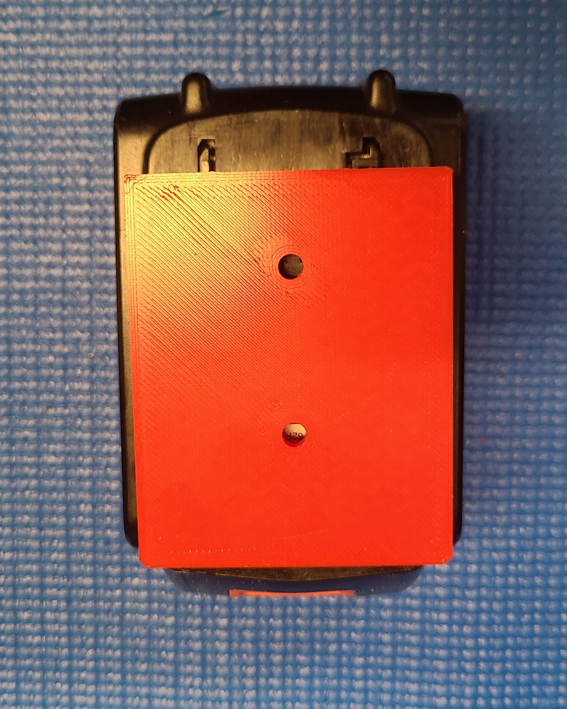 Black and Decker 20V Locking Battery Wall Mount