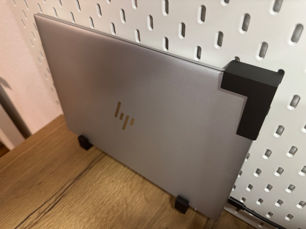 Skadis Laptop Anti Tip Top support