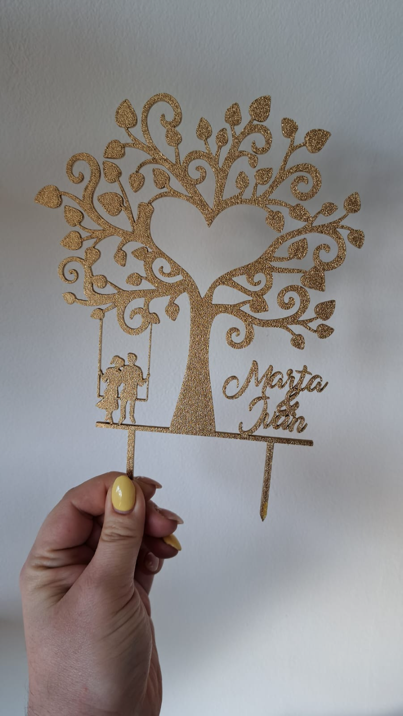 Tree with hearts and swing, topper