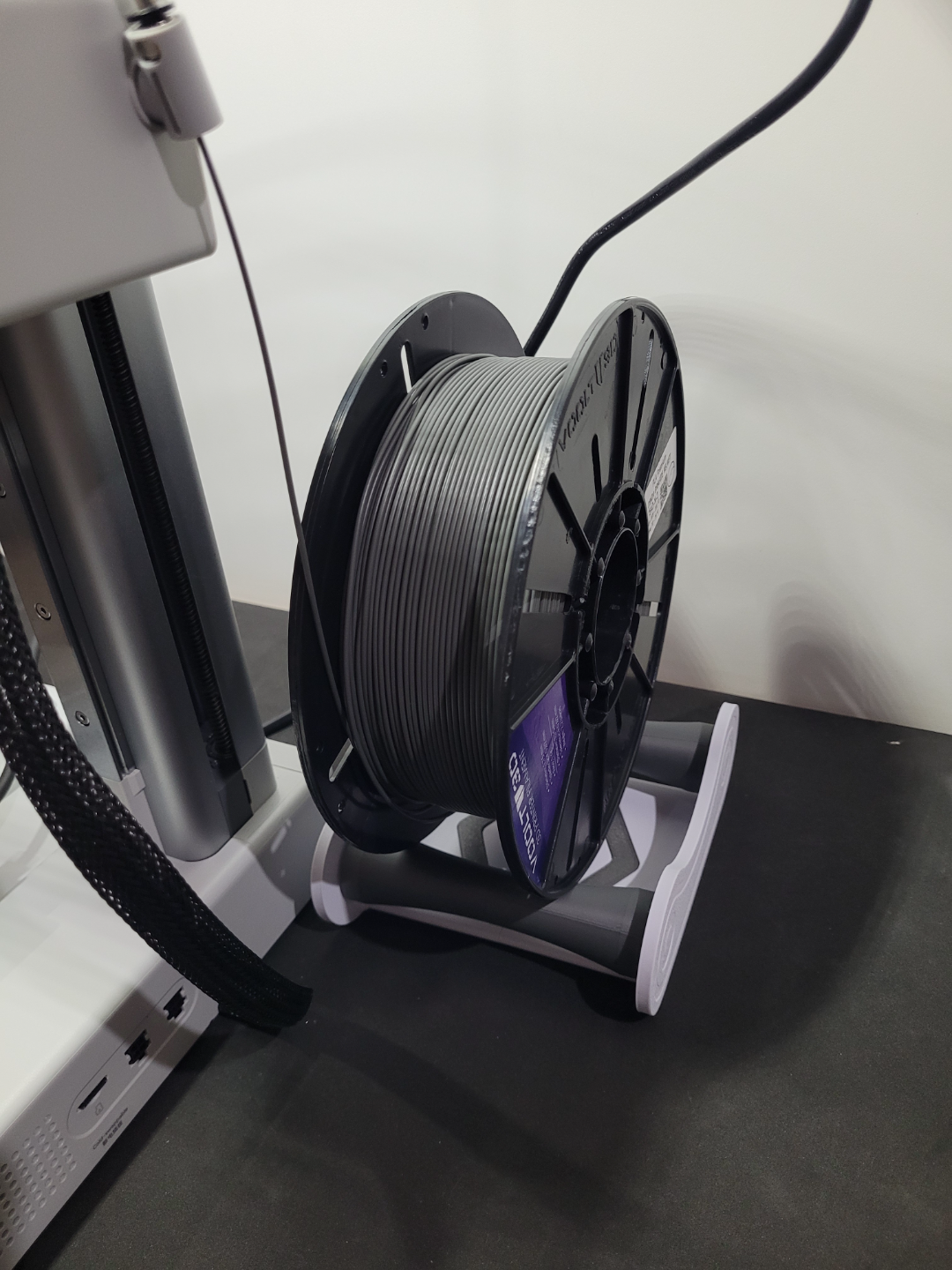 Universal Spool Roller