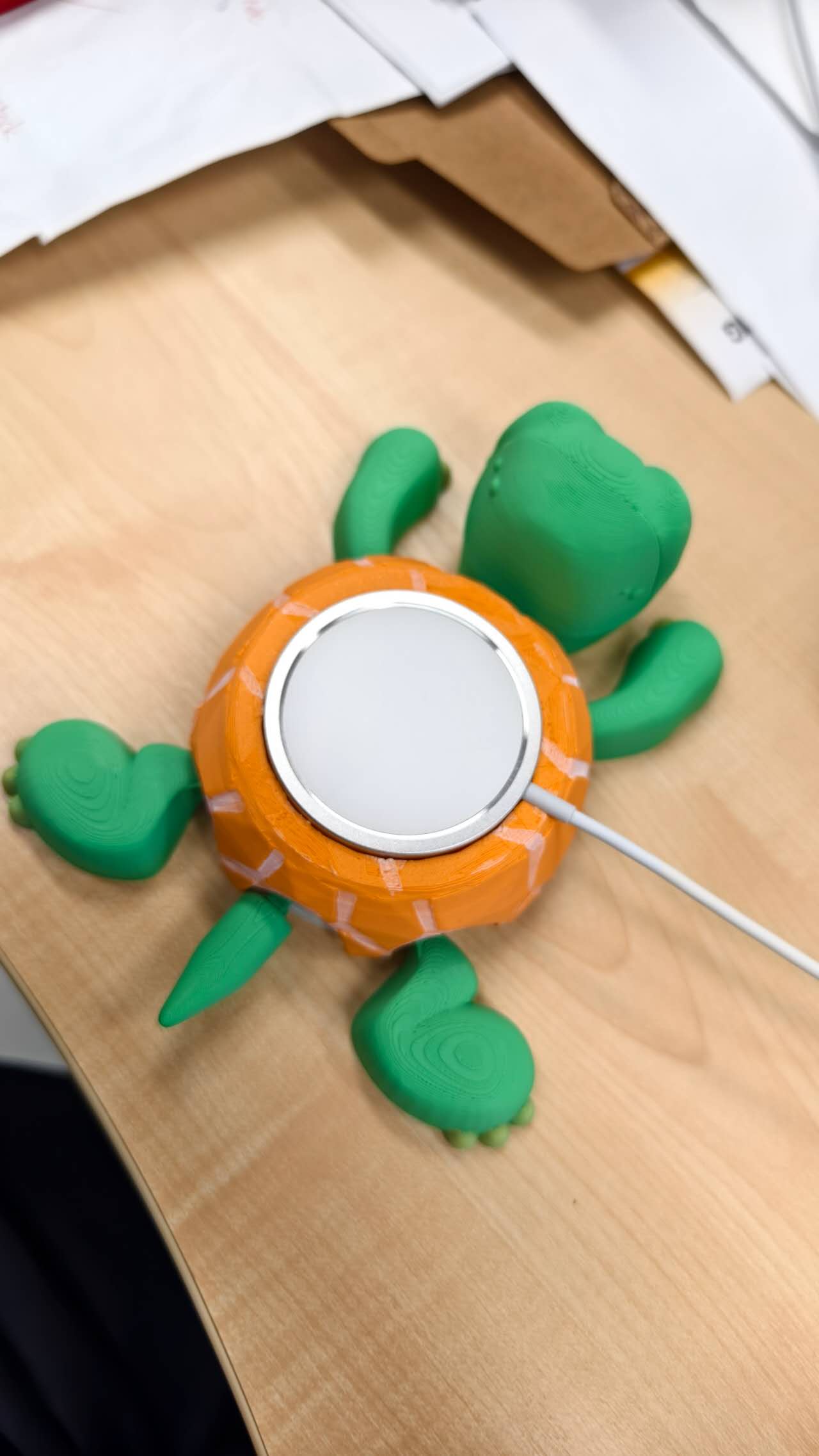 Turtle shell (coaster) wireless charger adaptor