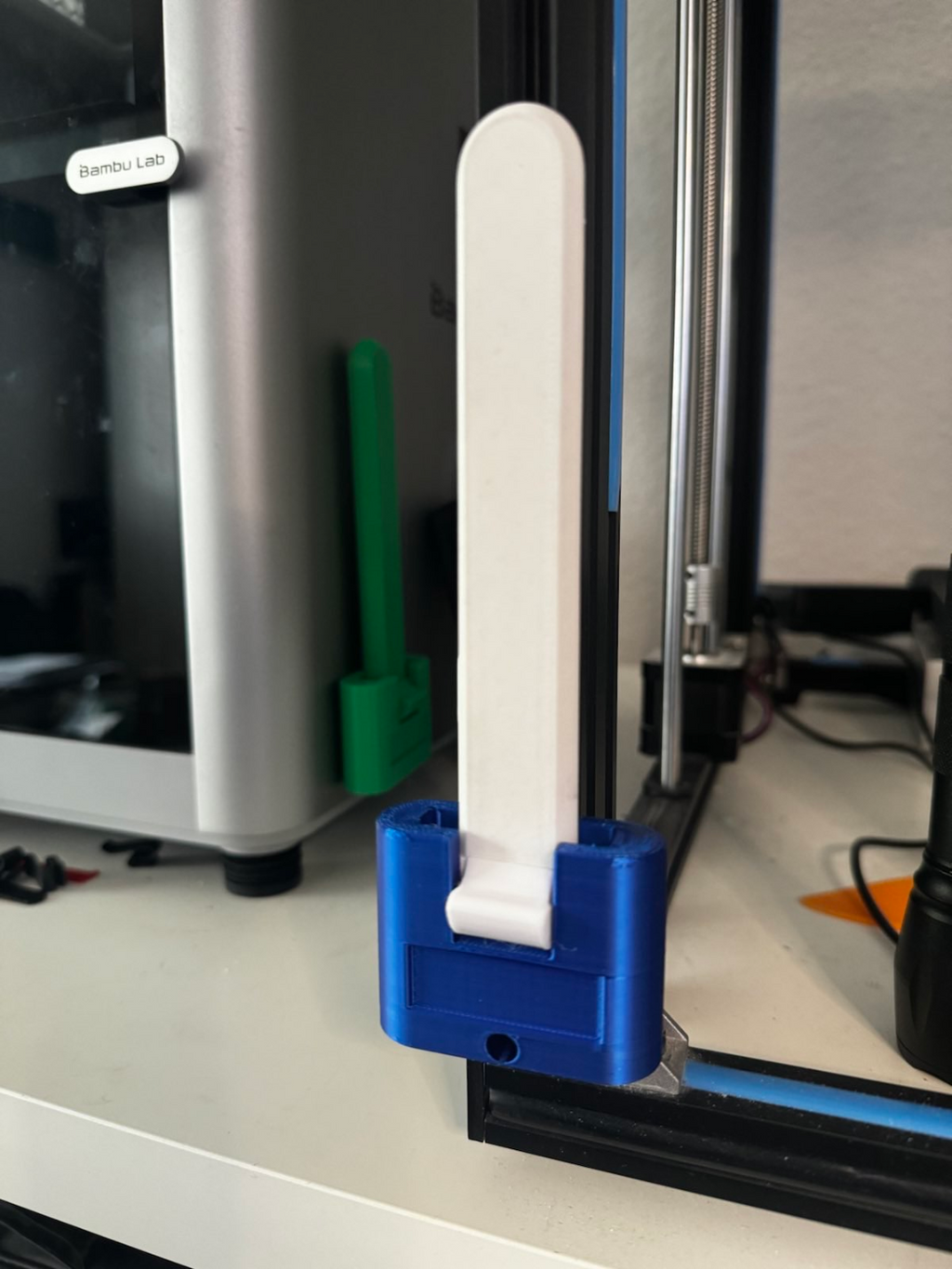 Holder for Bambu Scraper on V-slot profiles