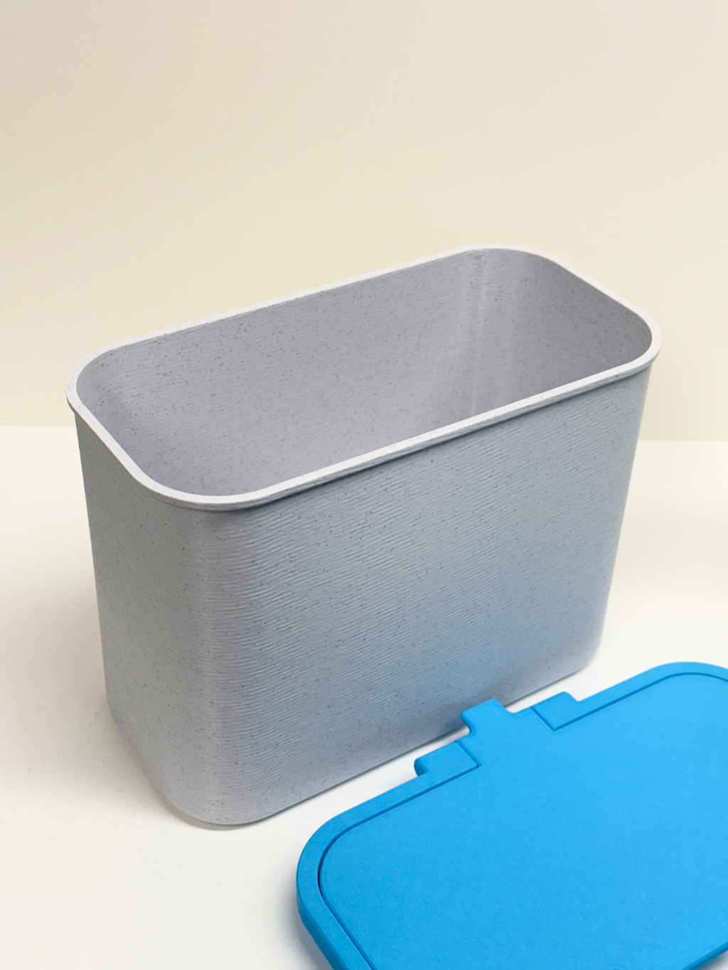 Compost bin / Trash can