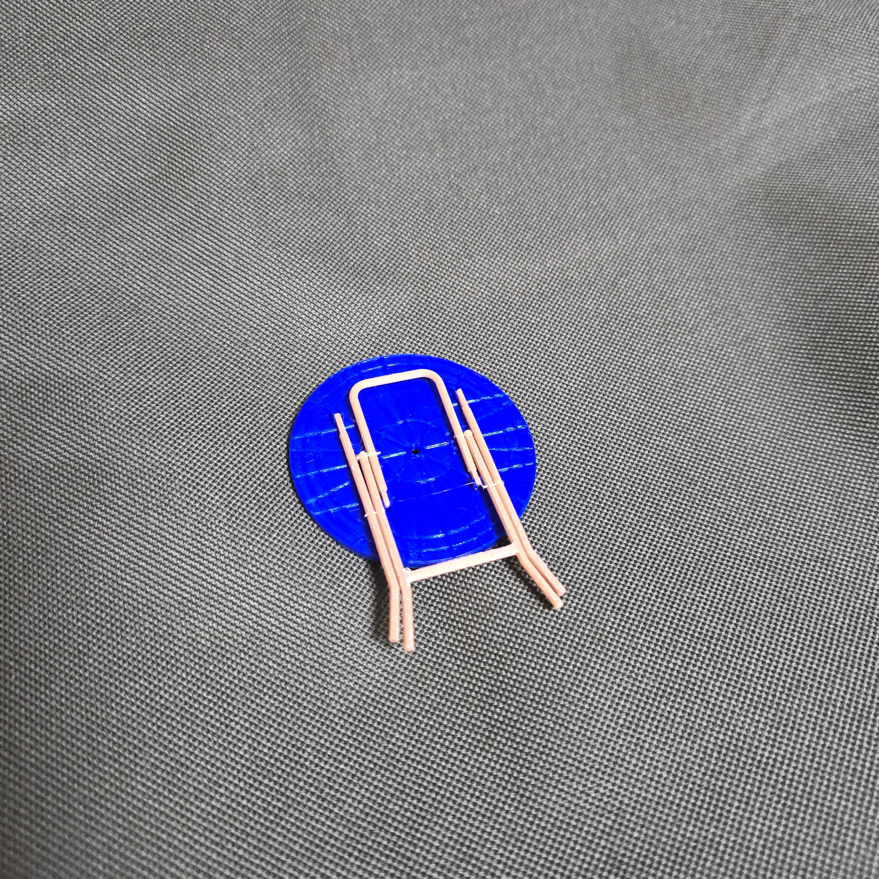Round folding plastic table (편의점 테이블)