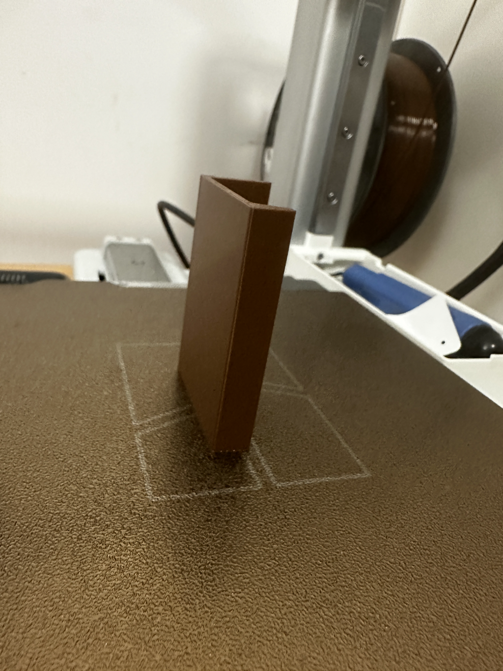 Edge pull handle small amount of filament