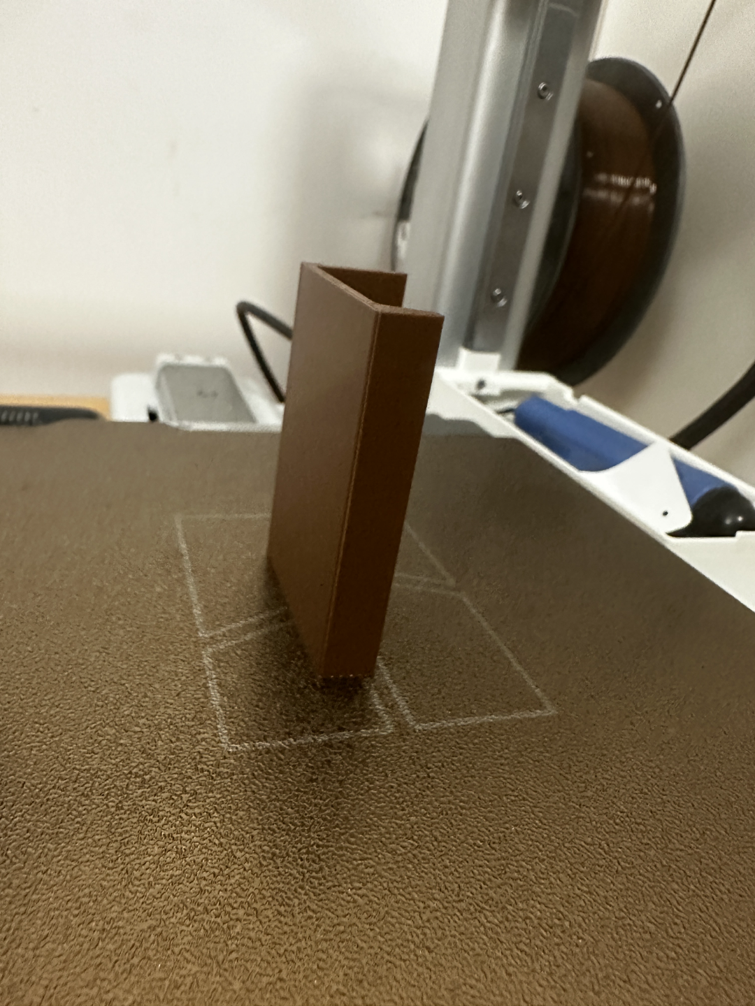 Edge pull handle small amount of filament