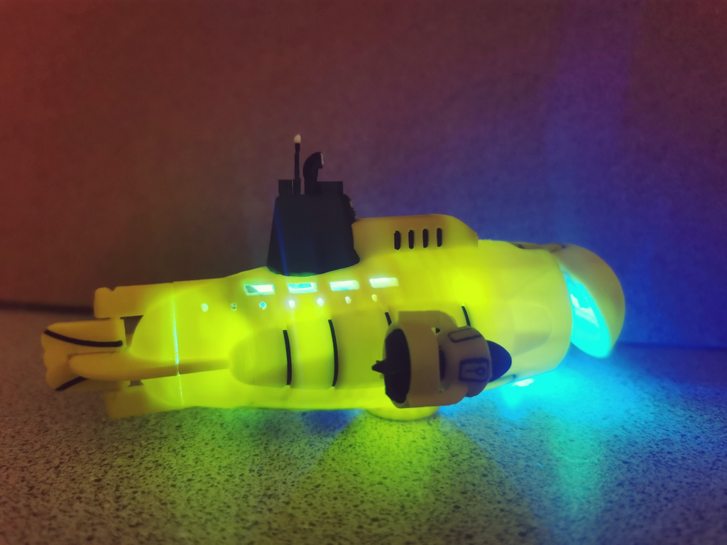 Submarine toy/light lamp