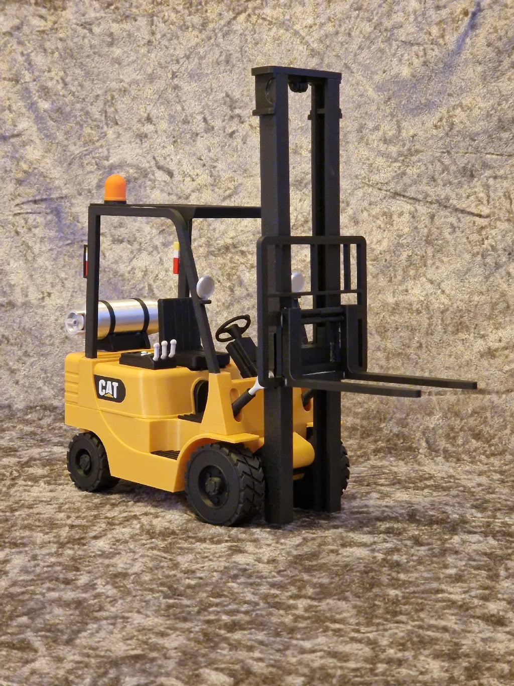 CAT Forklift (1/24 scale)