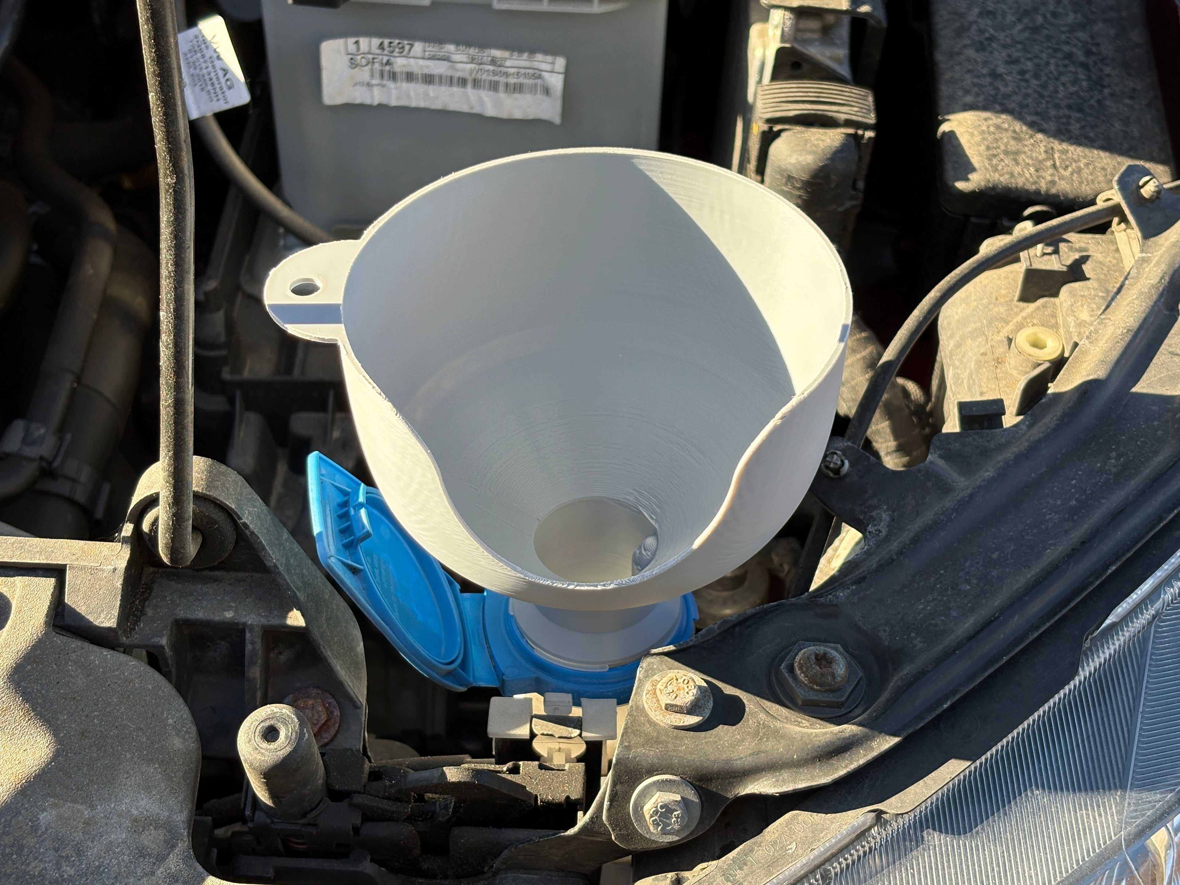 Windshield washer fluid funnel, VW/Audi/Skoda/Seat