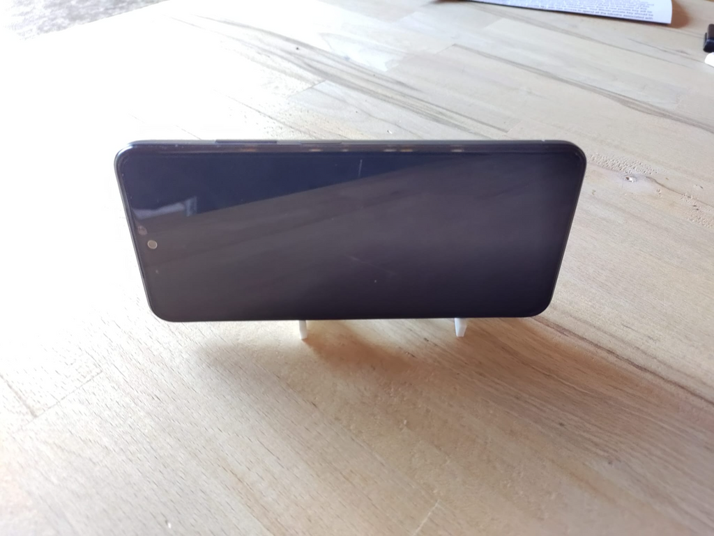 Phone Stand minimalistic design / Credit Card sized - Kit card