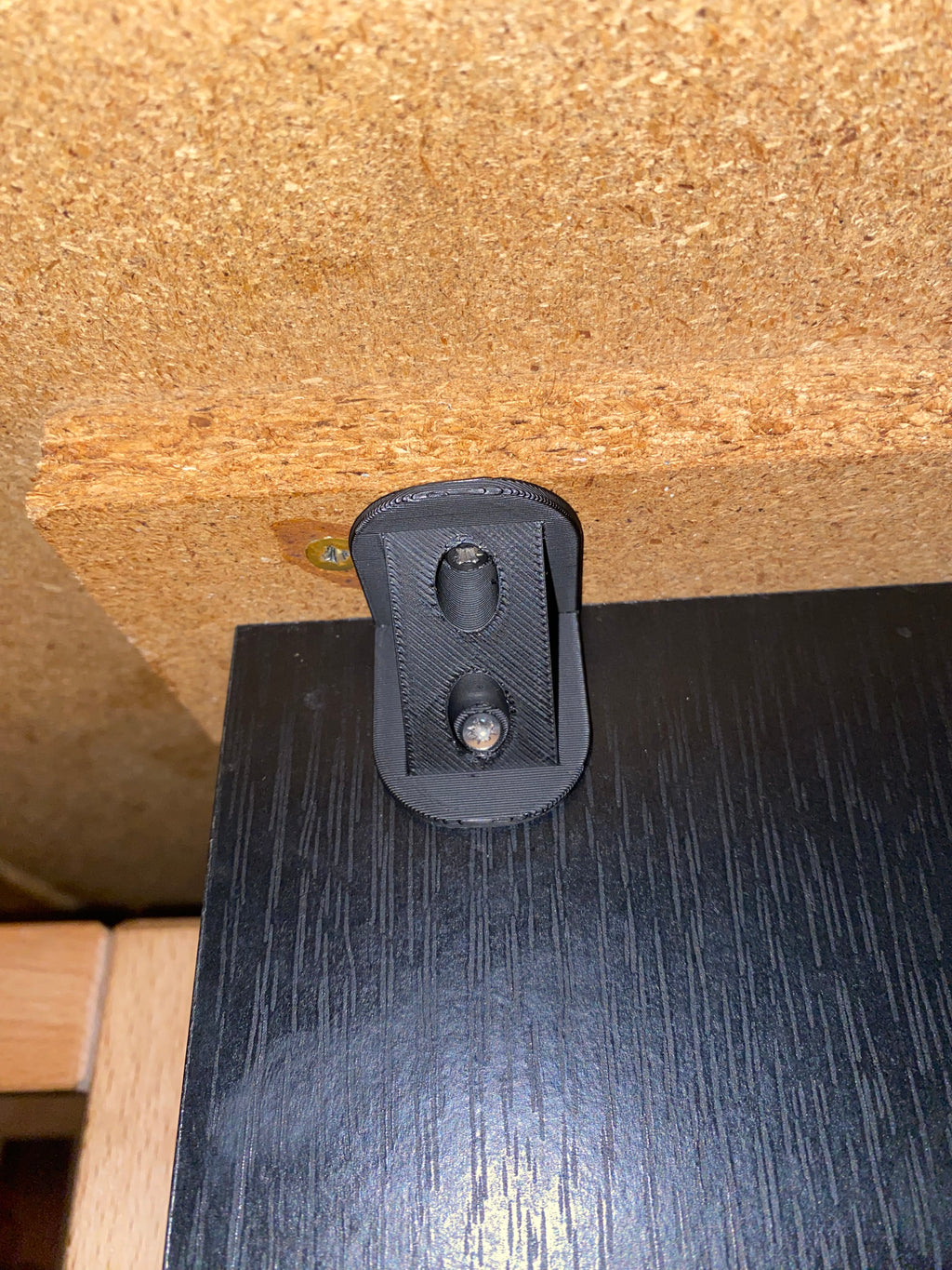 Shelf Bracket