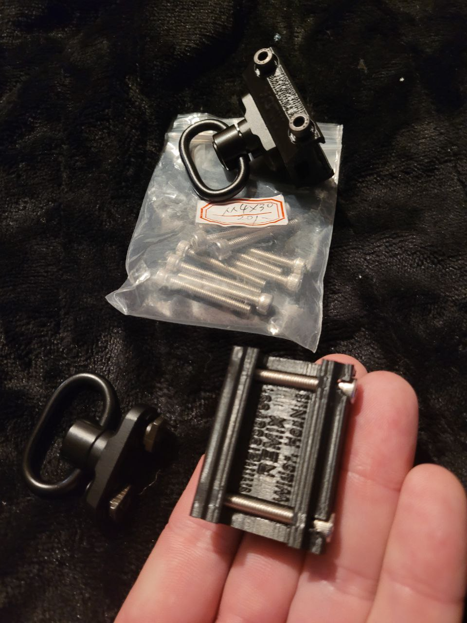 Picatinny to MLOK Adapter 2xM4x30 bolts+M4 HexNuts