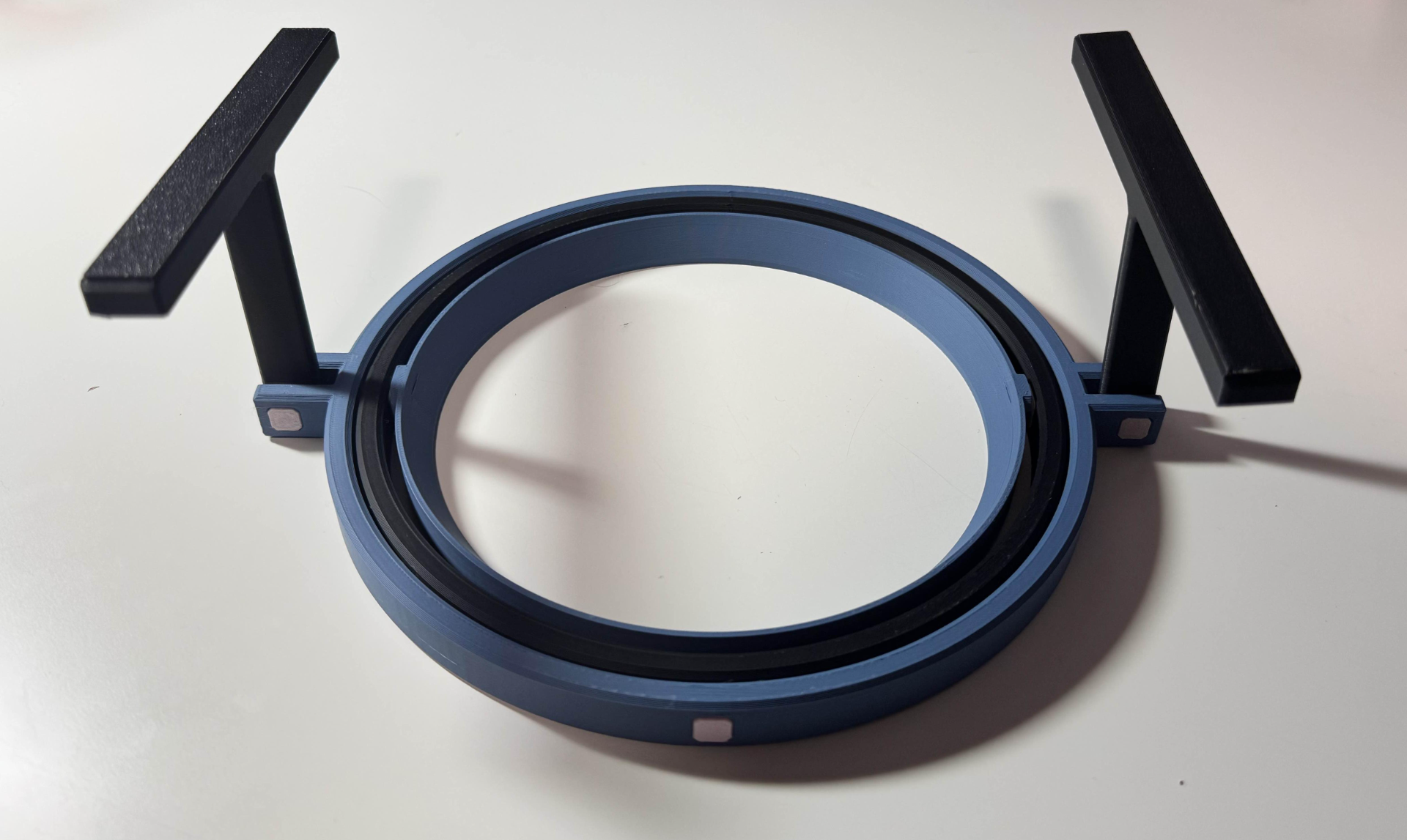Gyroscopic Soup Bowl Assistive Holder