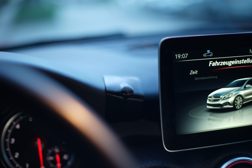 Mercedes A-Class W176 Phone Holder Magsafe