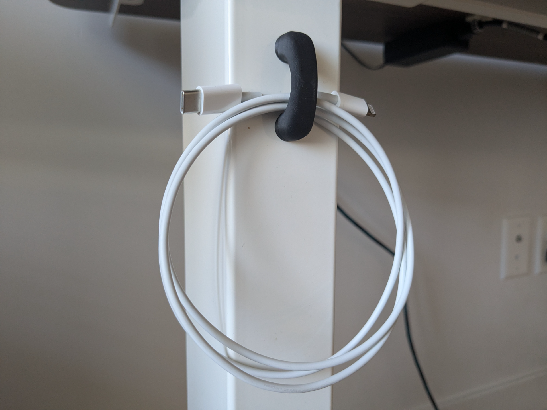 Small Magnets Cable Management Arch