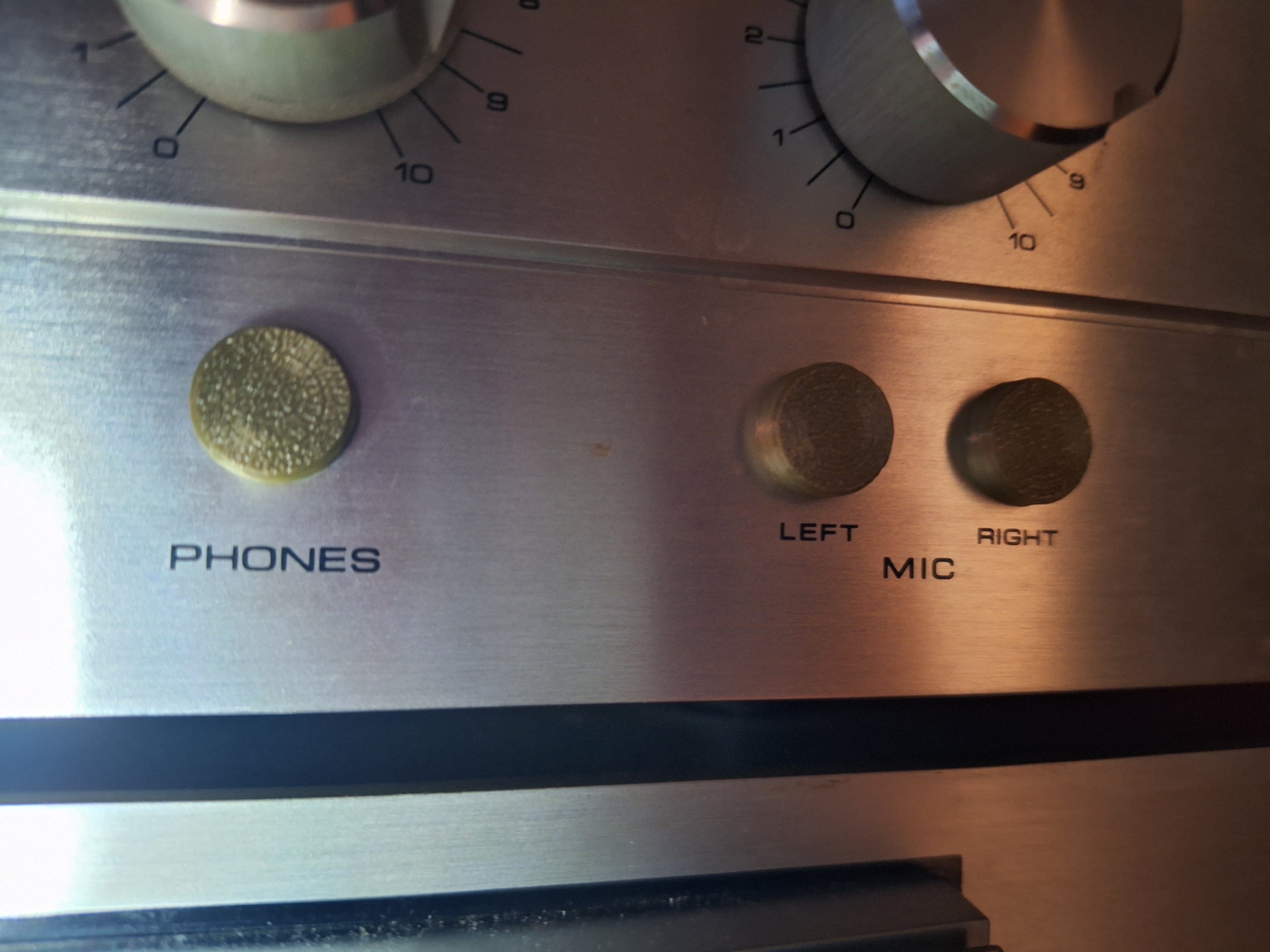 Headphone Jack Dust Cover