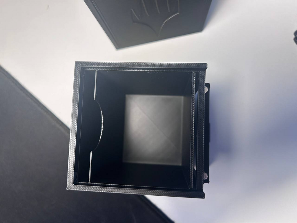 MTG Commander Deck Box with Magic Logo