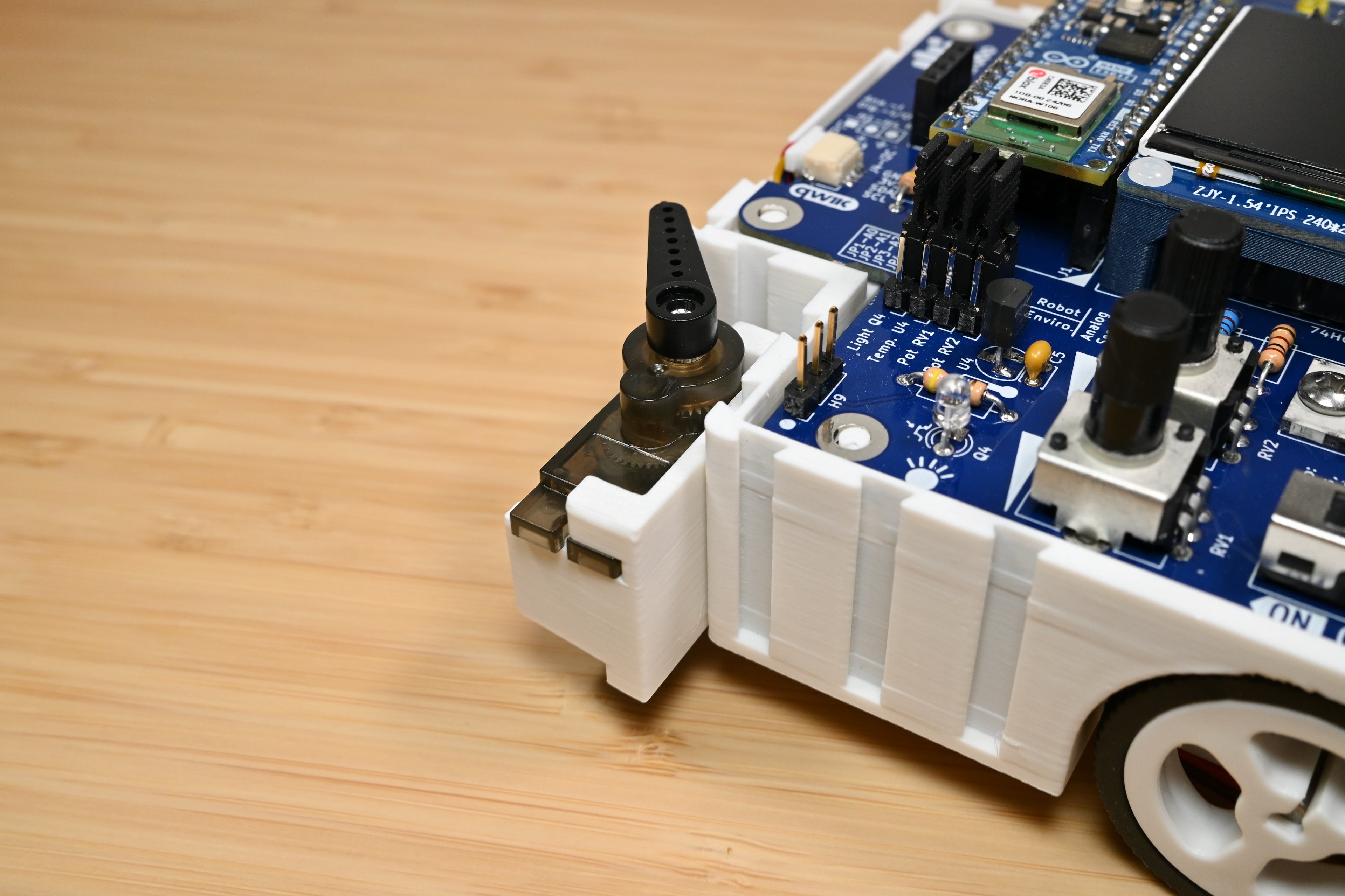 BEAPER Bot MG90S Left Servo Holder