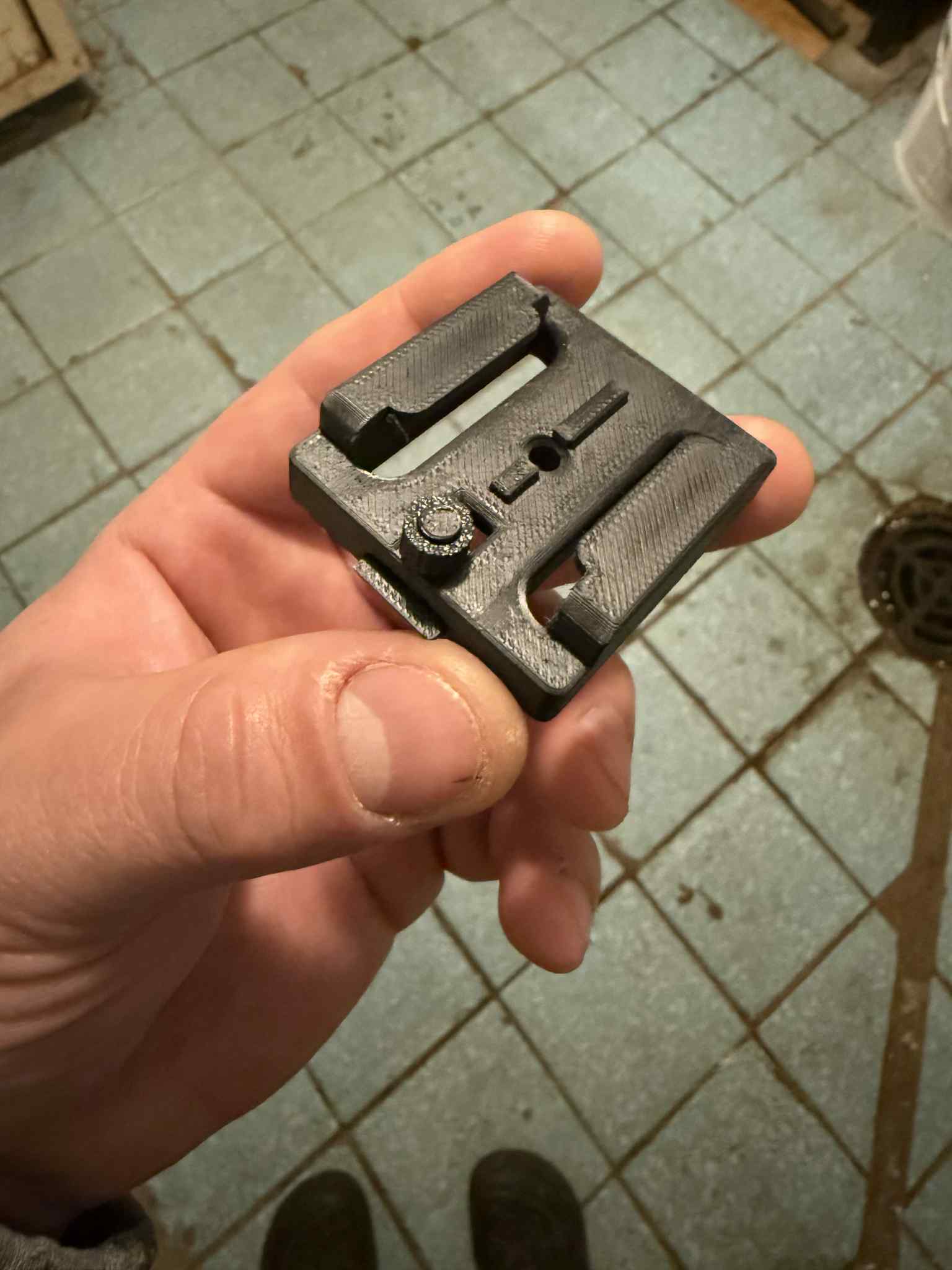 Action camera mount for FAST/FMA/MICH helmets