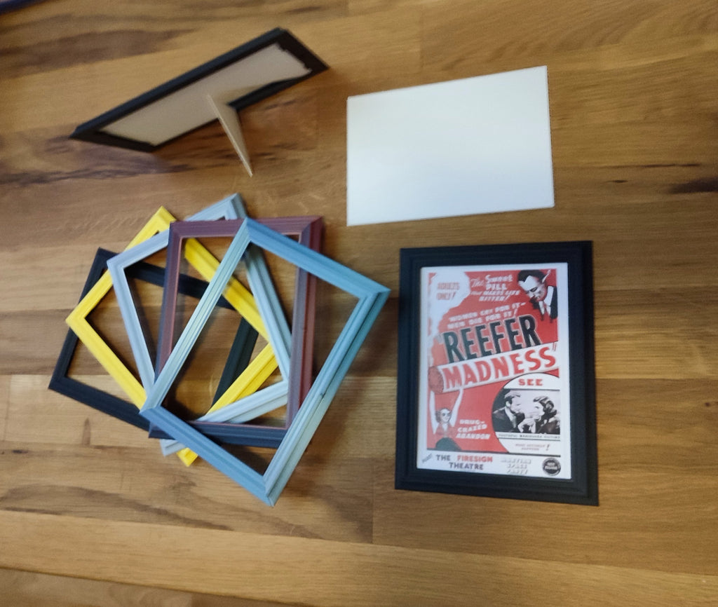 A6 One-Piece Postcard-Sized Picture Frame