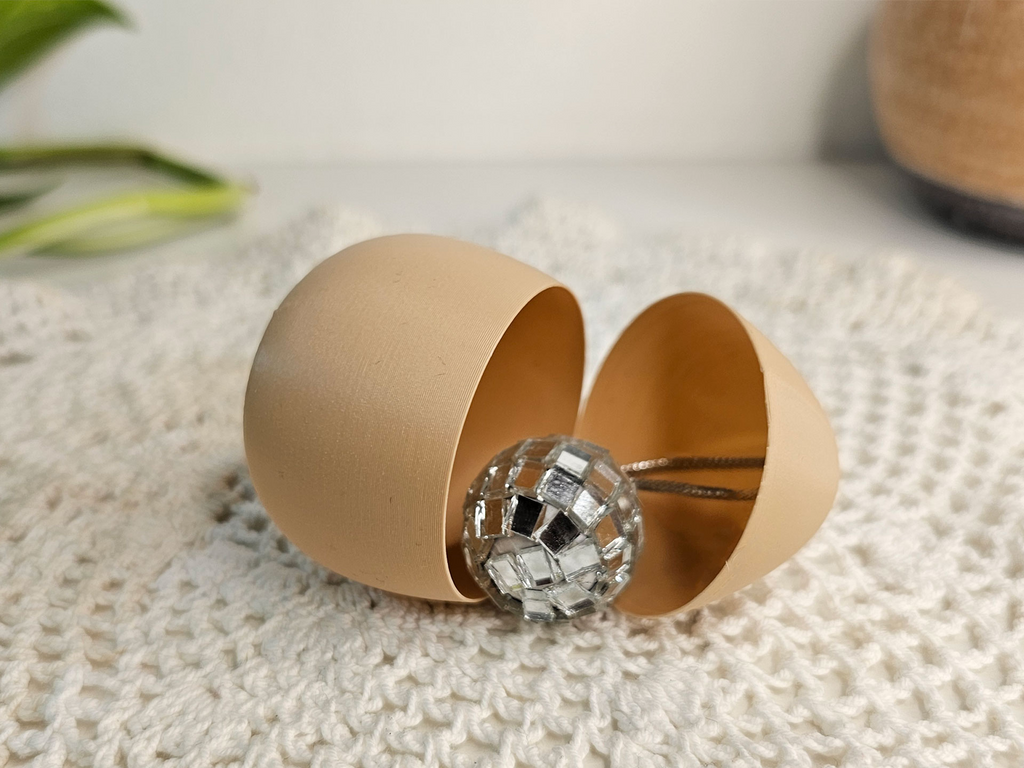 Crackable Surprise Eggs