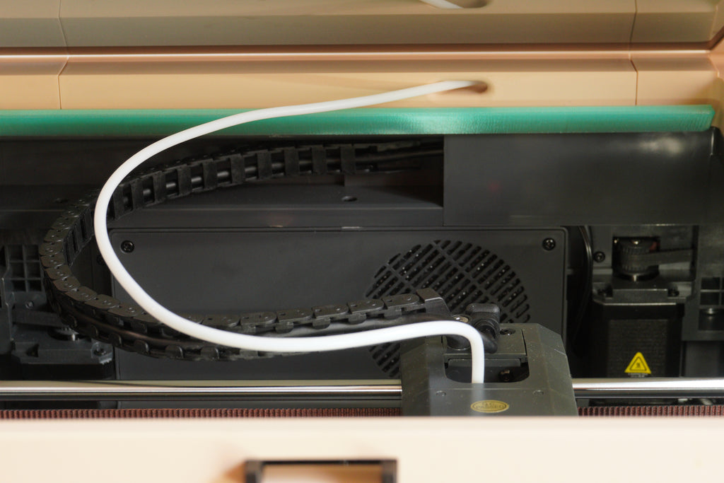 Self-Locking Hinge for Centauri Carbon