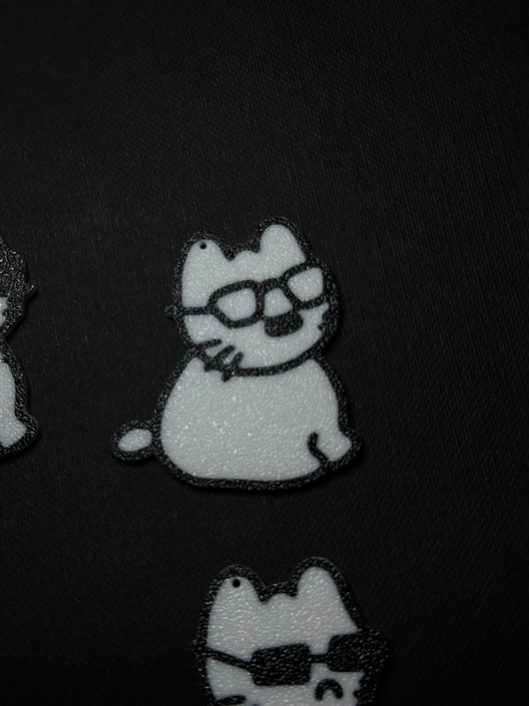 4 cats with funny glasses keyring free commercial
