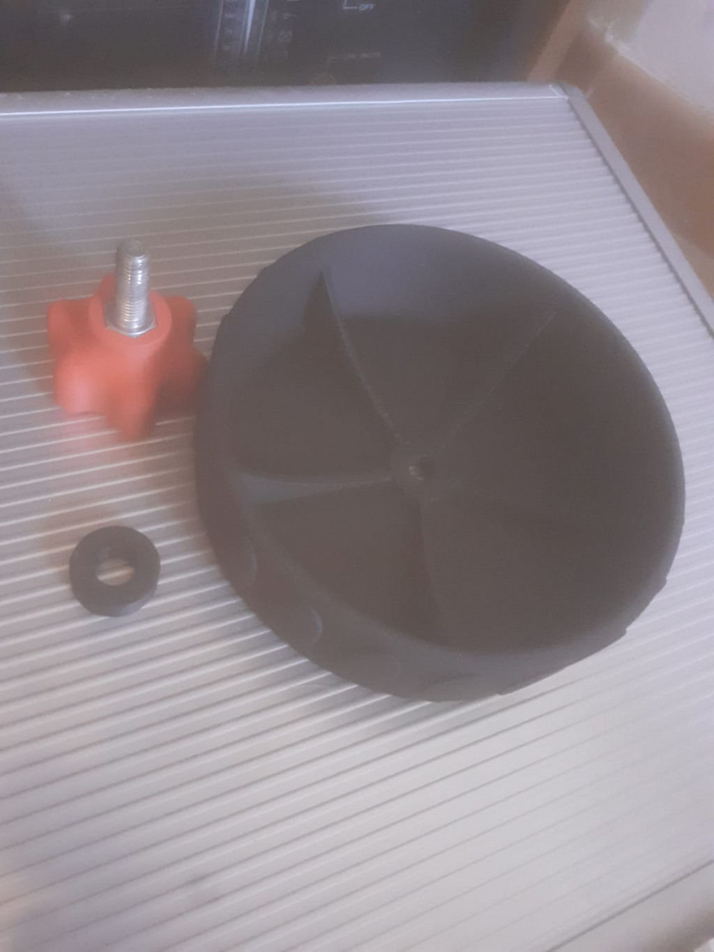 Lawnmower wheel