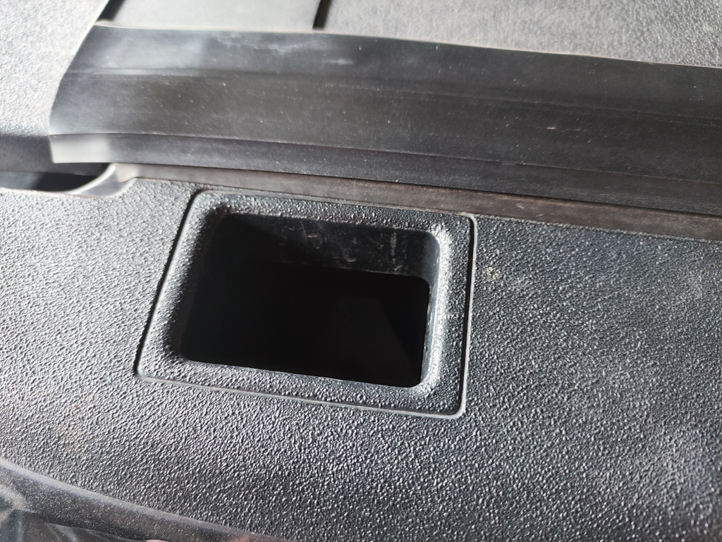 RAM1500StakeholeCover