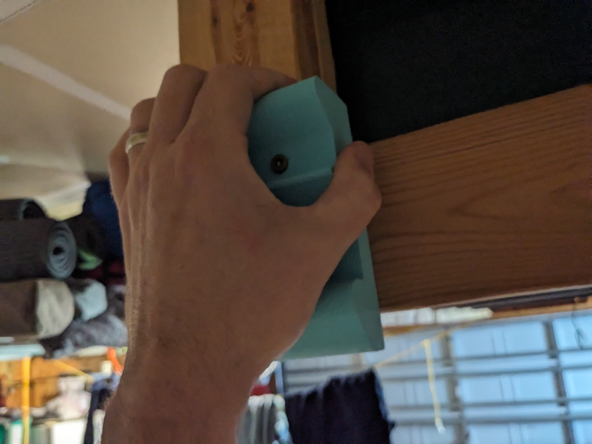 Hang board textured