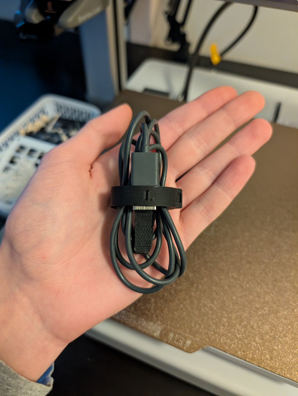 Cable clip with inserts to USB A and USB C 3 Sizes
