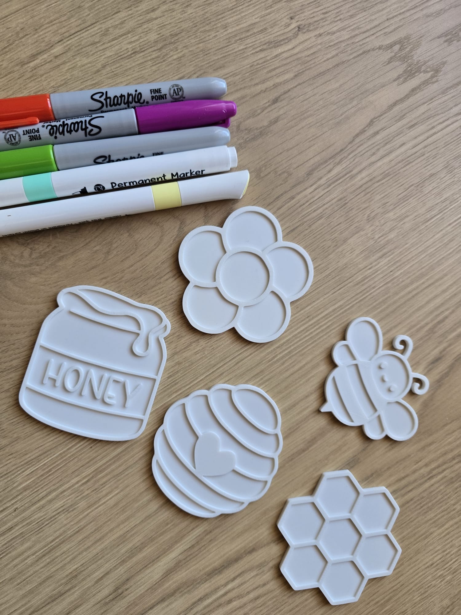 Cute Bee Honey Hive Comb Coloring Set Color