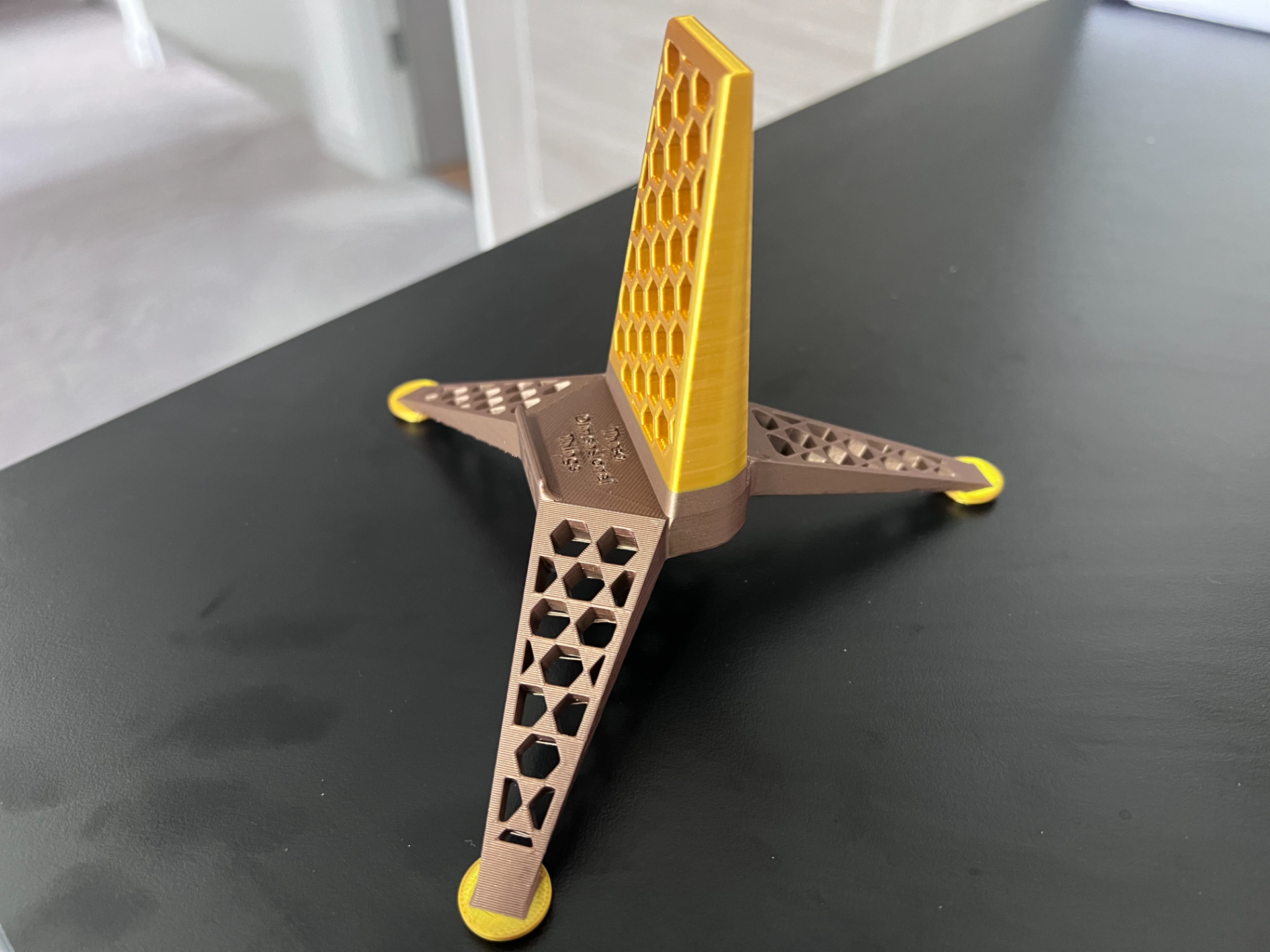 HEX Phone Stand