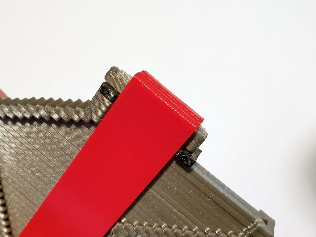 Pocket Profile Gauge with Slide Lock