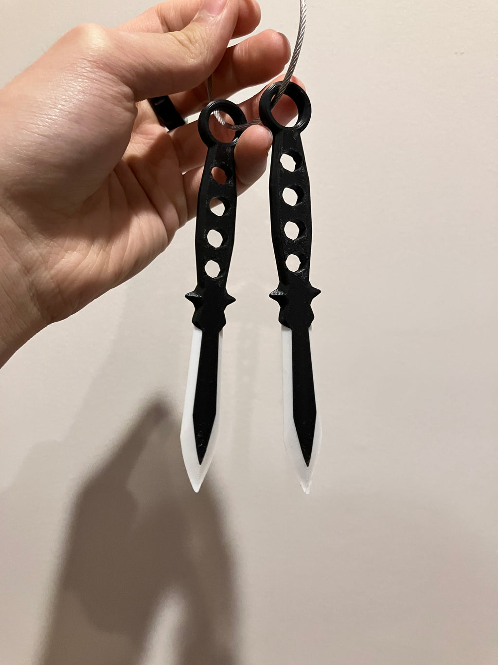 Keychain Throwing Daggers from Roblox RIVALS