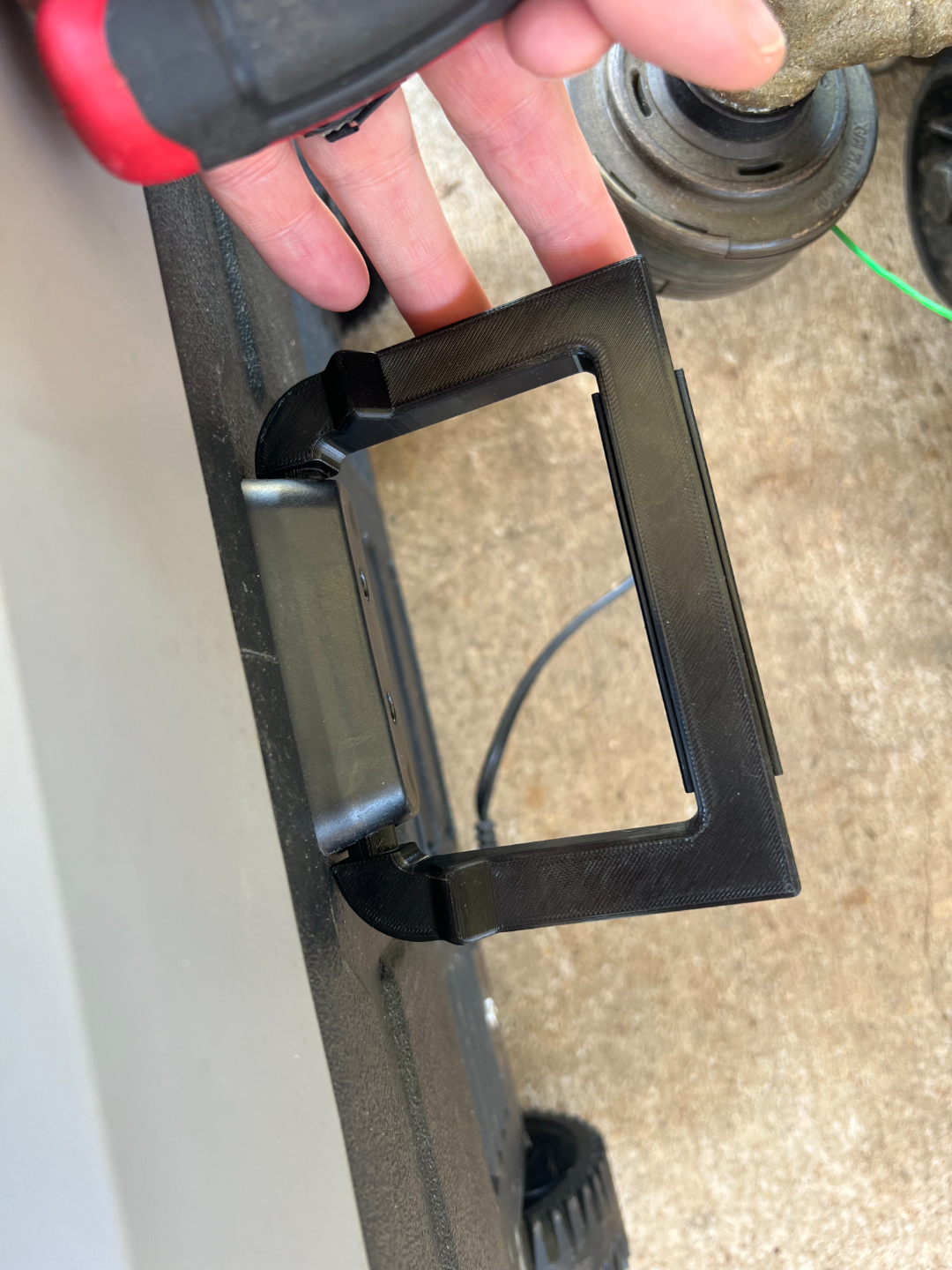 Handle for Vevor 100qt refrigerator/freezer
