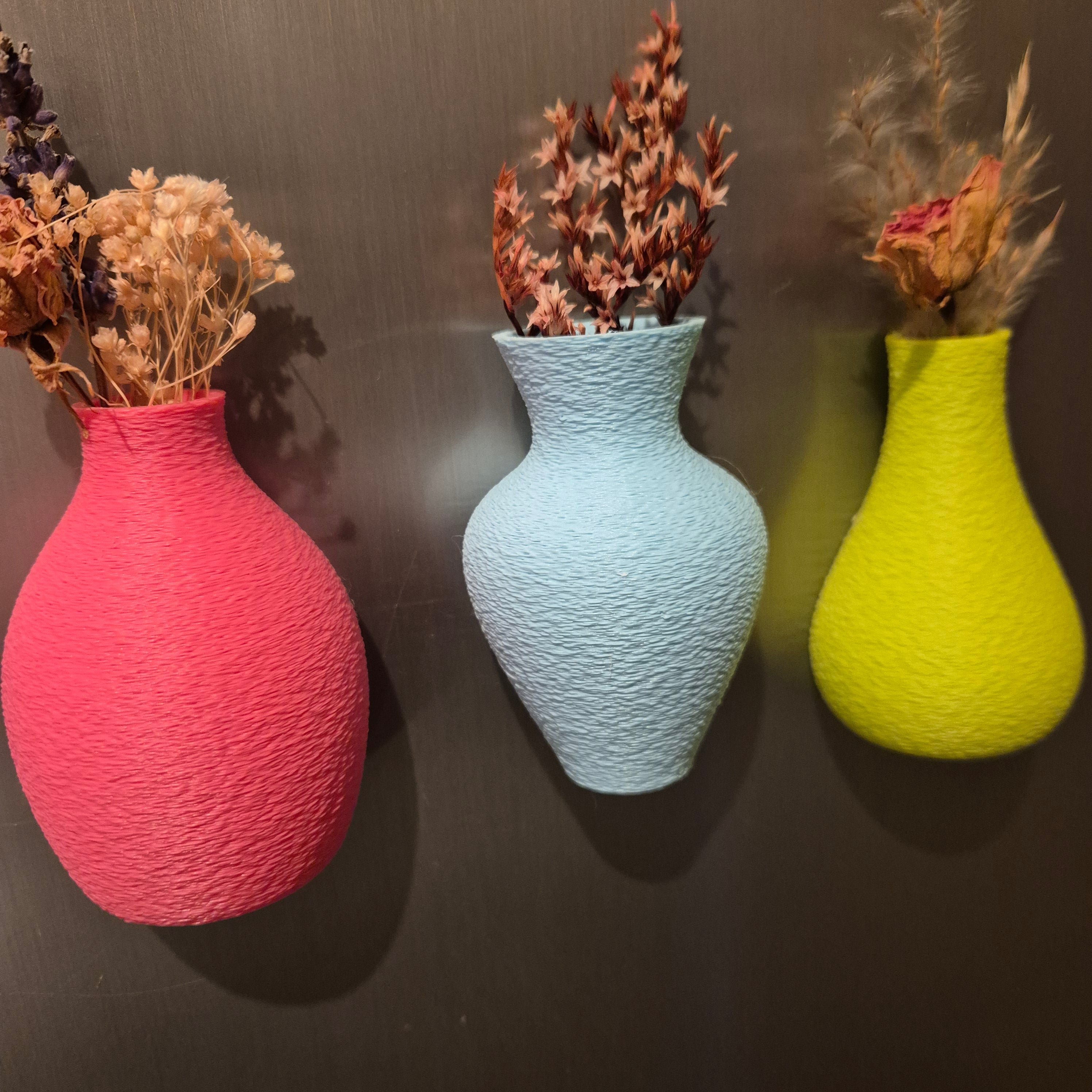 Magnetic Vases – Colorful & Modern Design
