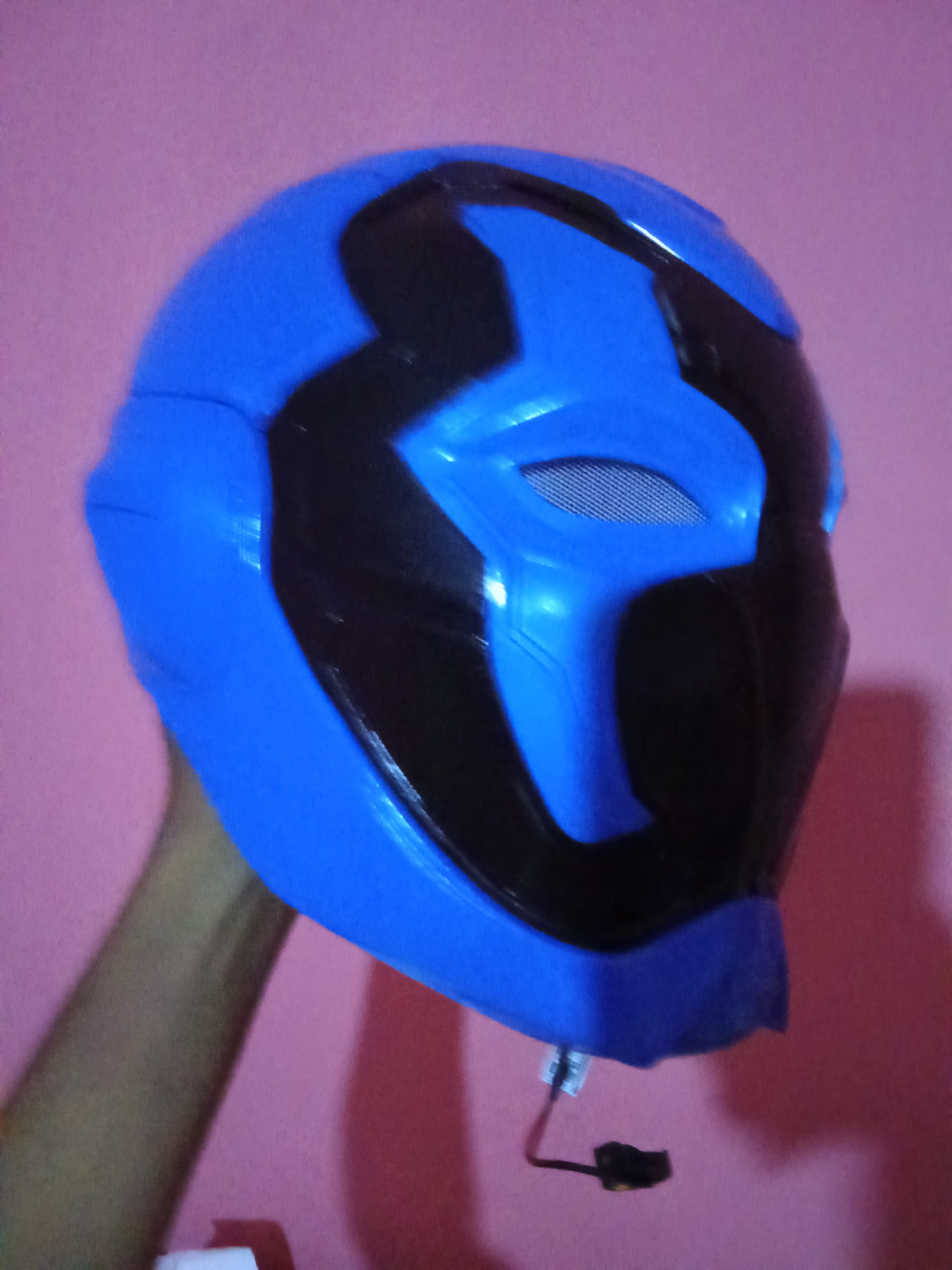 bluebeetle helmet