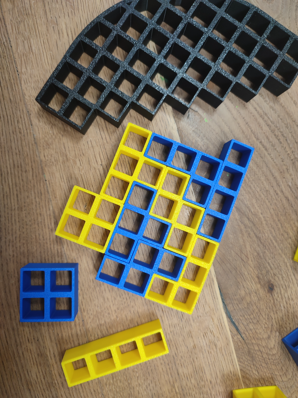 Tetra Tower Balance Game - Geometrical Correct