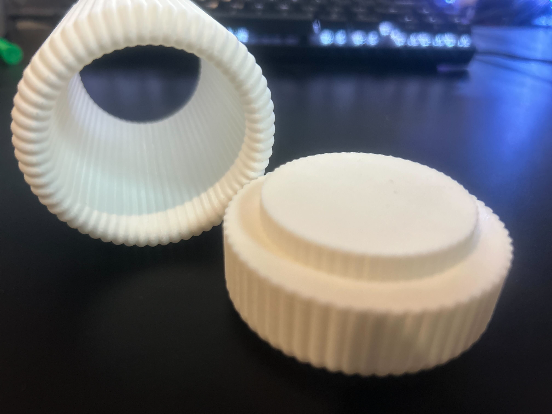 Toothbrush cup with removable bottom
