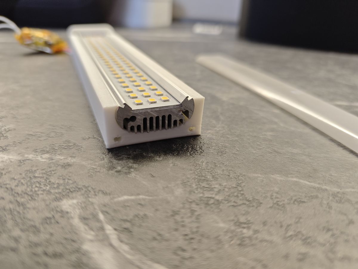 2528_Applique con led G23