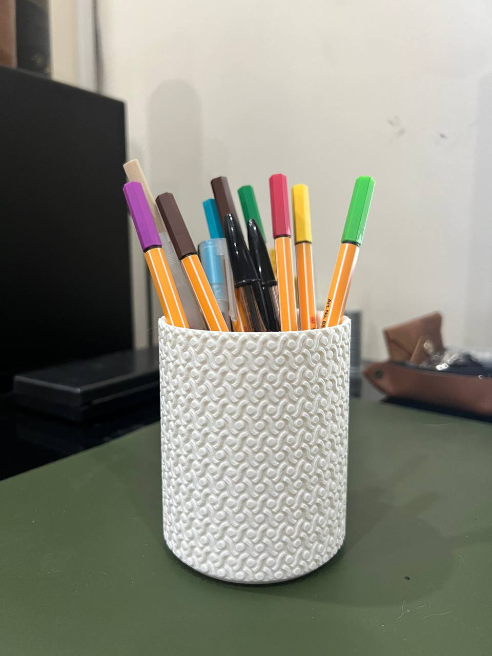 Ripple Loop Pen Holder | Multipurpose Storage