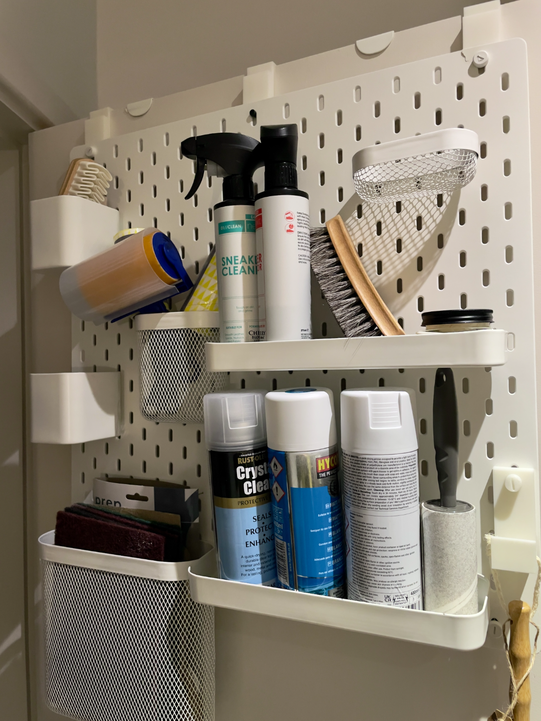 Skadis Door Mount with door frame cutout