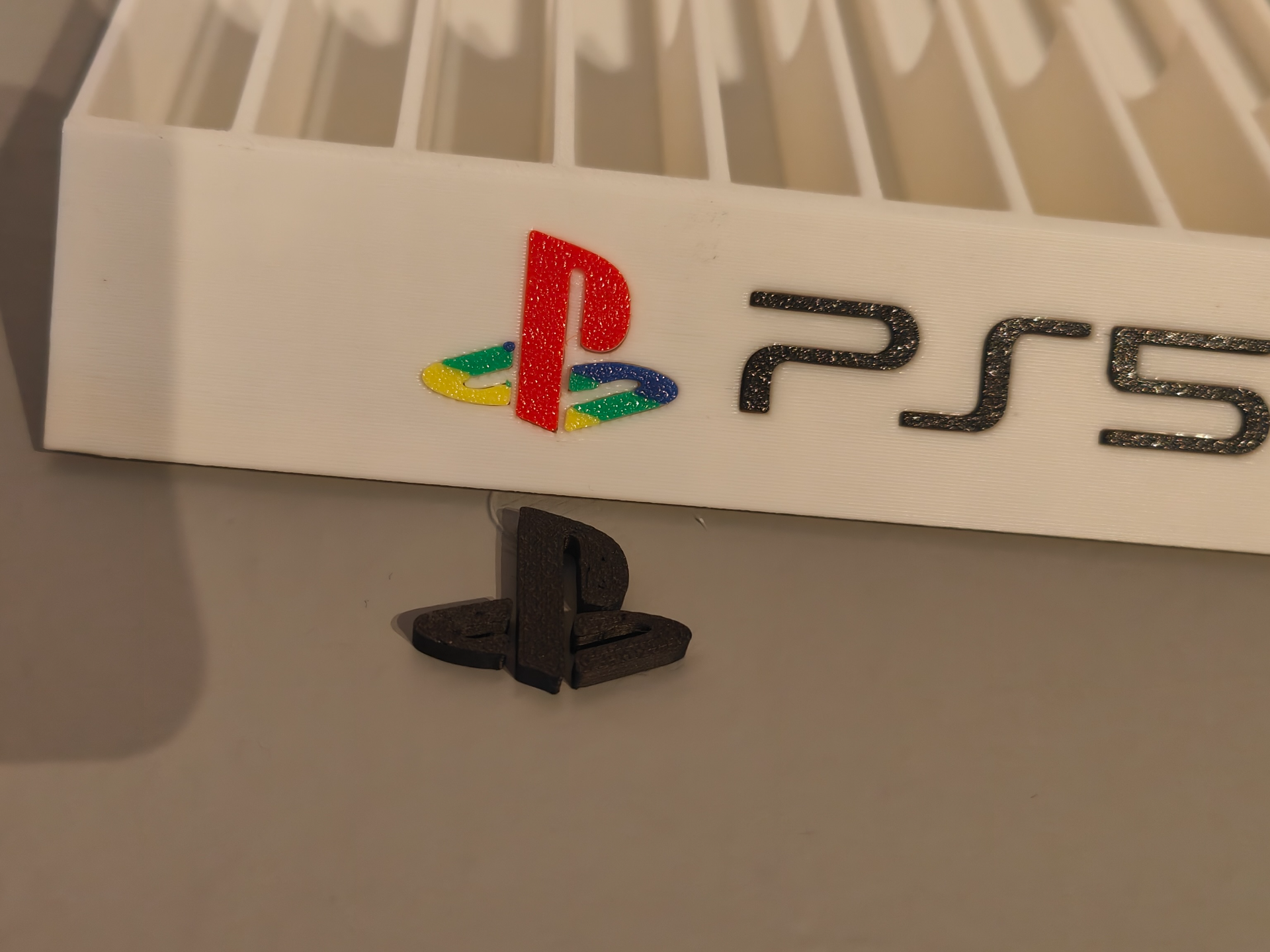 PS5 game stand - light weight - colored logo