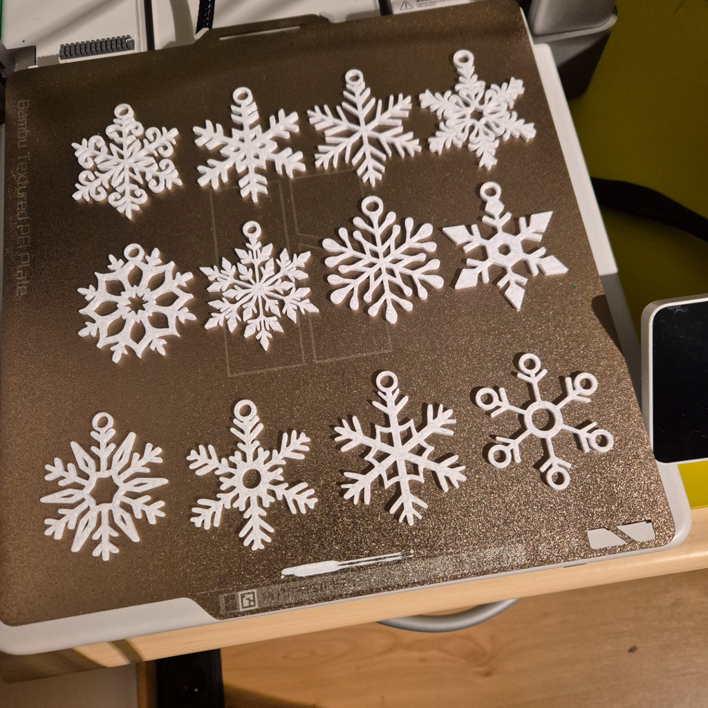 12 snowflakes for christmas decoration