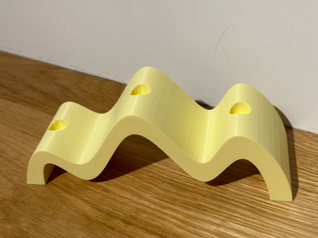 wavy candle holder (1,4 cm/0,55 inch candles)